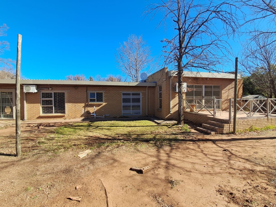 To Let 7 Bedroom Property for Rent in Groenvlei Sh Free State